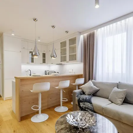Florencja - Nowy Apartament W Centrum Miasta Z Klimatyzacja Oraz Zadaszonym Parkingiem W Cenie Nowy Targ Eksteriør bilde